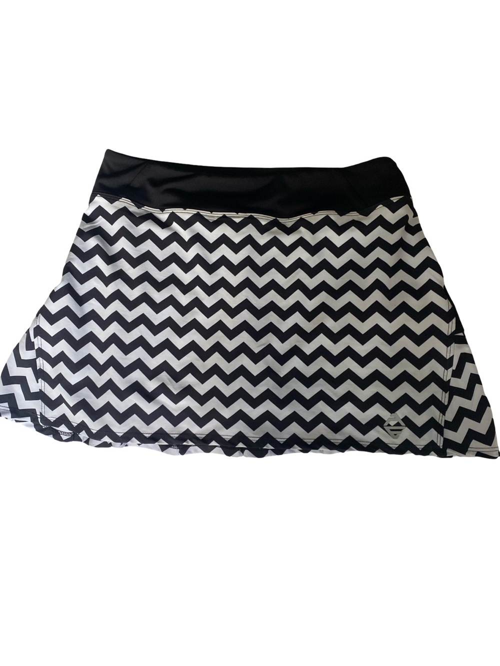 Chevron Pattern Black & White Active Skort